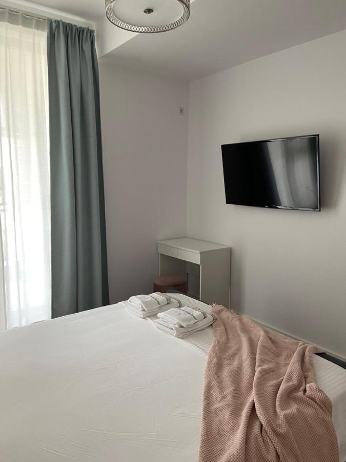 Onix Blue Apartment Navodari Bagian luar foto