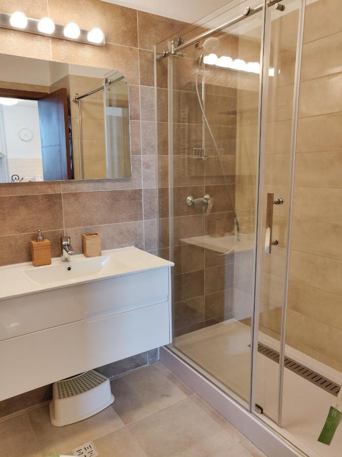 Onix Blue Apartment Navodari Bagian luar foto
